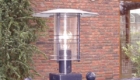 moderne lamp op stalen paal.jpg