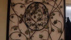 siertralie met druiven en bladeren